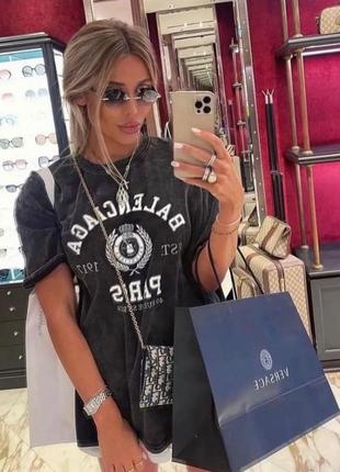 Футболка в стиле balenciaga