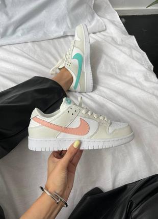 Женские кроссовки nike sb dunk low cream blue / peach