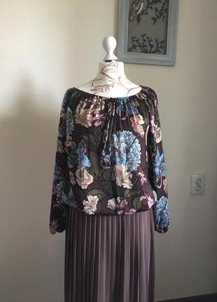 Елегантна простору блуза