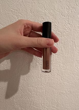 Блиск для губ від mac