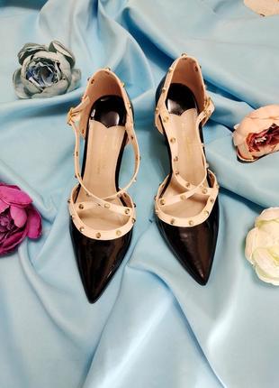 Туфлі човники