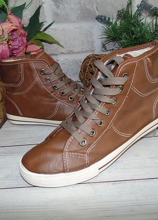 Бомбезні кеди хайтопи на флісі walkx 37розмір