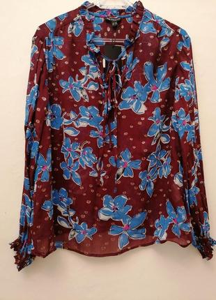 Изысканная блуза бордовый с голубыми цветами цветочный принт