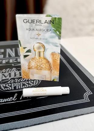 Guerlain aqua allegoria nettare di sole💥оригінал мініатюра пробник mini spray 1 мл книжка7 фото