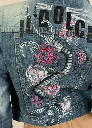 Короткая джинсовая курточка с вышивкой /xs / brend il dolce4 фото