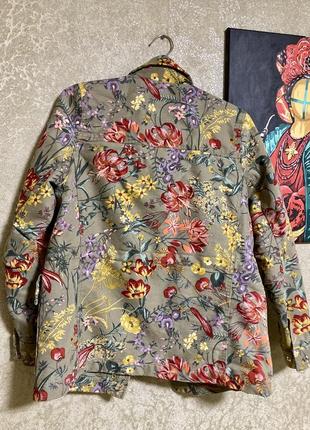Ветровка куртка хаки в цветы h&amp;m6 фото