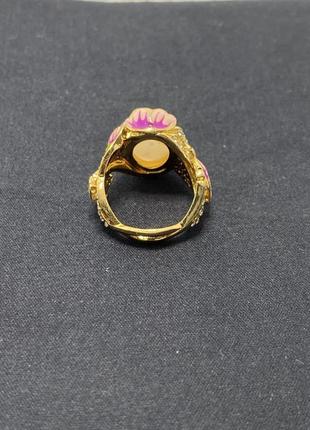 Женское кольцо / перстень с искусственными цветами и камнями oxa золотистое (16)6 фото