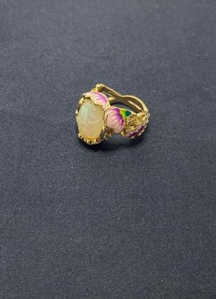 Женское кольцо / перстень с искусственными цветами и камнями oxa золотистое (16)5 фото
