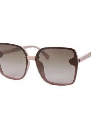 Очки женские солнцезащитные  бежевого цвета прямоугольные