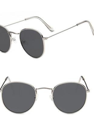 Сонцезахисні окуляри унісекс чорні в металевій сріблястій оправі3 фото