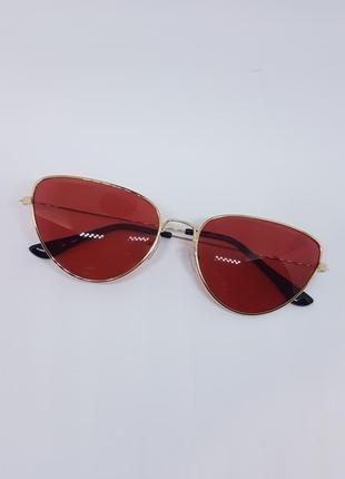 Солнцезащитные имиджевые очки кошачий глаз oxa красные в металлической оправе3 фото