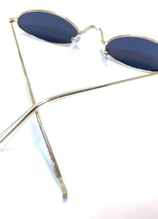Очки солнцезащитные овальные унисекс в стиле ретро серые в золотистой оправе4 фото