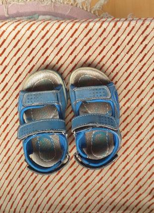 Дитячі сандалії