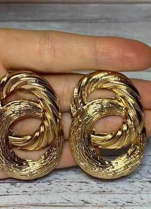 Жіночі сережки краплі oxa сережки трендові гвоздики біжутерія колір золотистий4 фото