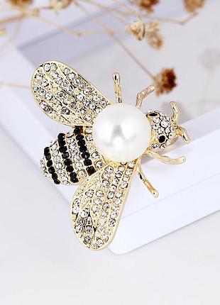 Женская брошь пчела яркая пчелка с жемчужиной и камнями