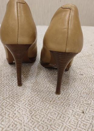 Фирменные, невероятно красивые туфли женские, кожаные 100%, barratts3 фото