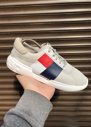 Tommy hilfiger jeans 41р 26,5см кросівки оригінал