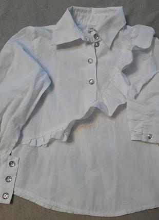 Блузка шкільна  на 7-8 років.