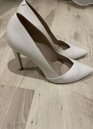 Туфлі весільні