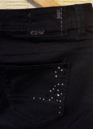 Черная крутая рваная джинсовая юбка5 фото