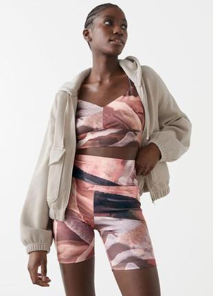 Спортивный костюм топ лосины & other stories в стиле cos ganni arket