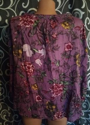 Лёгкая летняя блуза в цветочный принт2 фото