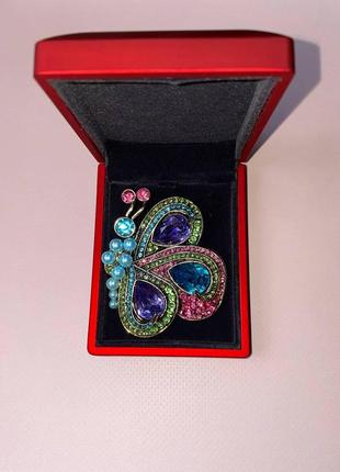 Розкішна броша булавка метелик із яскравим камінням і перлами блакитного кольору вінтажна6 фото