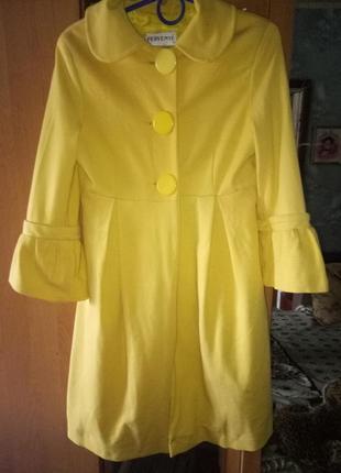 Пальто, можна на вагітну / вагітну