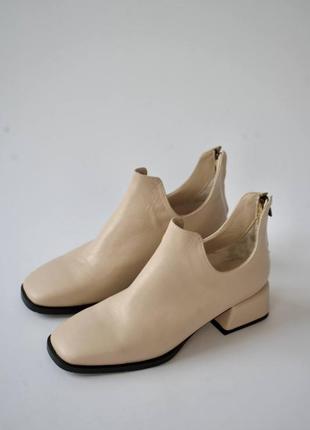 Удобные туфли ботильони из бежевой натуральной кожи или замша зима демисезон2 фото