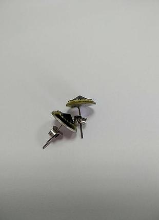 Серьги гвоздики. 3