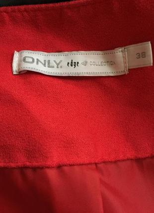 Стильный укорочённый красный пиджак на молнии /жакет /куртка3 фото