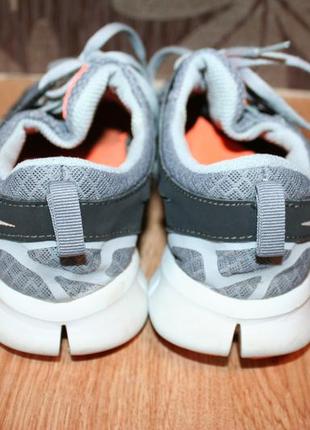 Стильні кросовки nike 4