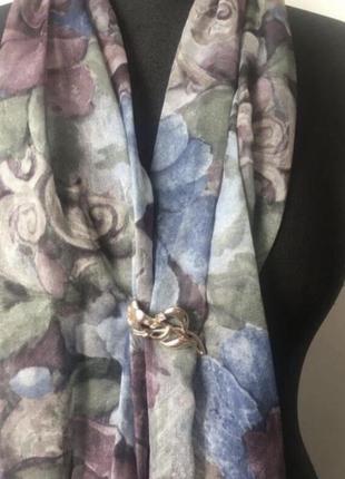 Нежный шарф в цветочный принт3 фото