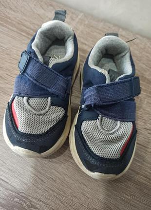 Детские кроссовки zara 7