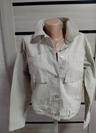 Піджак жакет з накладними кишенями