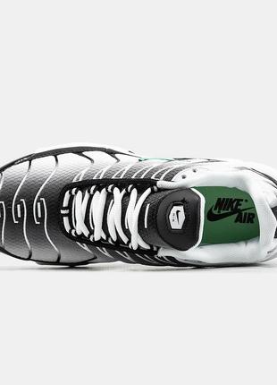 Кросівки nike air max tn plus  кроссовки7 фото