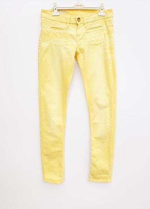 Яркие джинсы бедровки джинсы для высоких