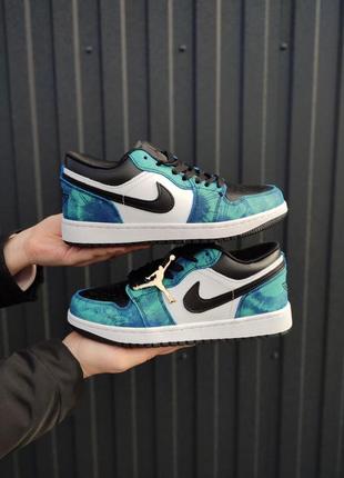 Жіночі кросівки nike air jordan retro 1 low tie dye