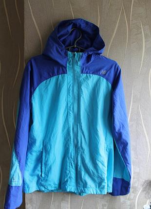 Обворожительная особенная женская ветровка new balance womens hooded sequence jacket