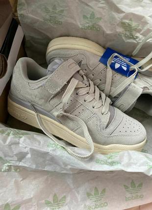 Adidas forum
•gray•