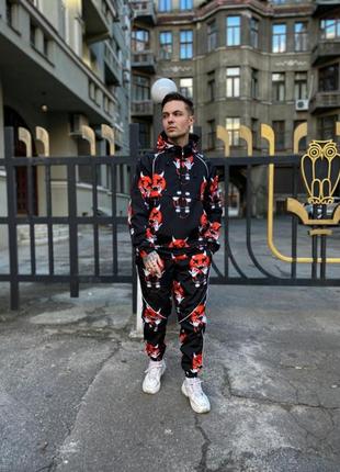 Костюм черный