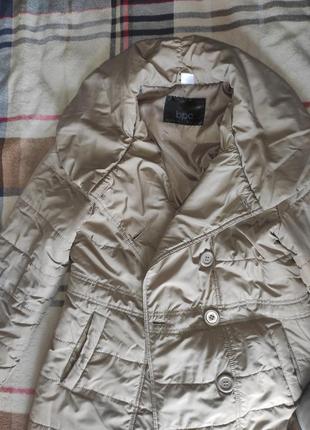 Пальто стеганое весеннее bonprix бежевого цвета2 фото