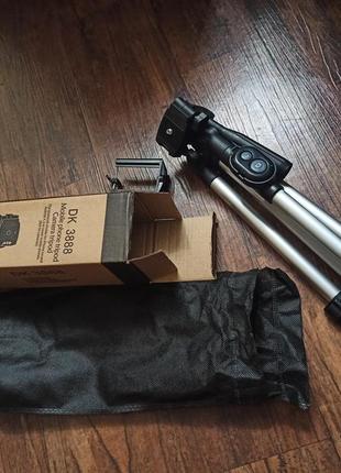 Штатив dk 3888 (незнімний майданчик + тримач 34-102см/до1.5кг/ bt пульт) чорний