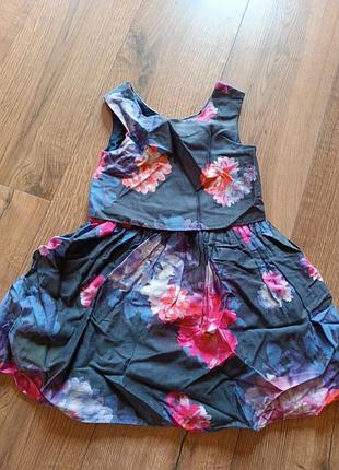 Стильное детское платье