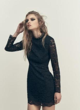 Женское черное платье zara с кружевом