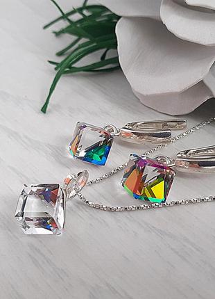 Сережки з кубиками swarovski та кулон сваровські2 фото