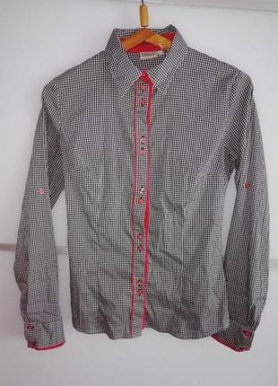 Сорочка в клітинку