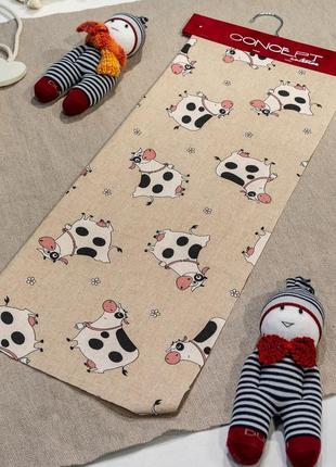 Тканина на скатертину та штори з корівками