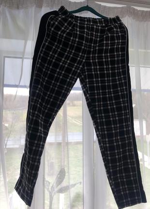 Брюки в клетку