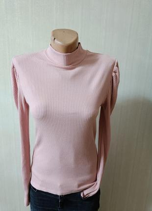 Гольфик в рубчик базовый. гольф цвета пудры. женский гольф однотонный